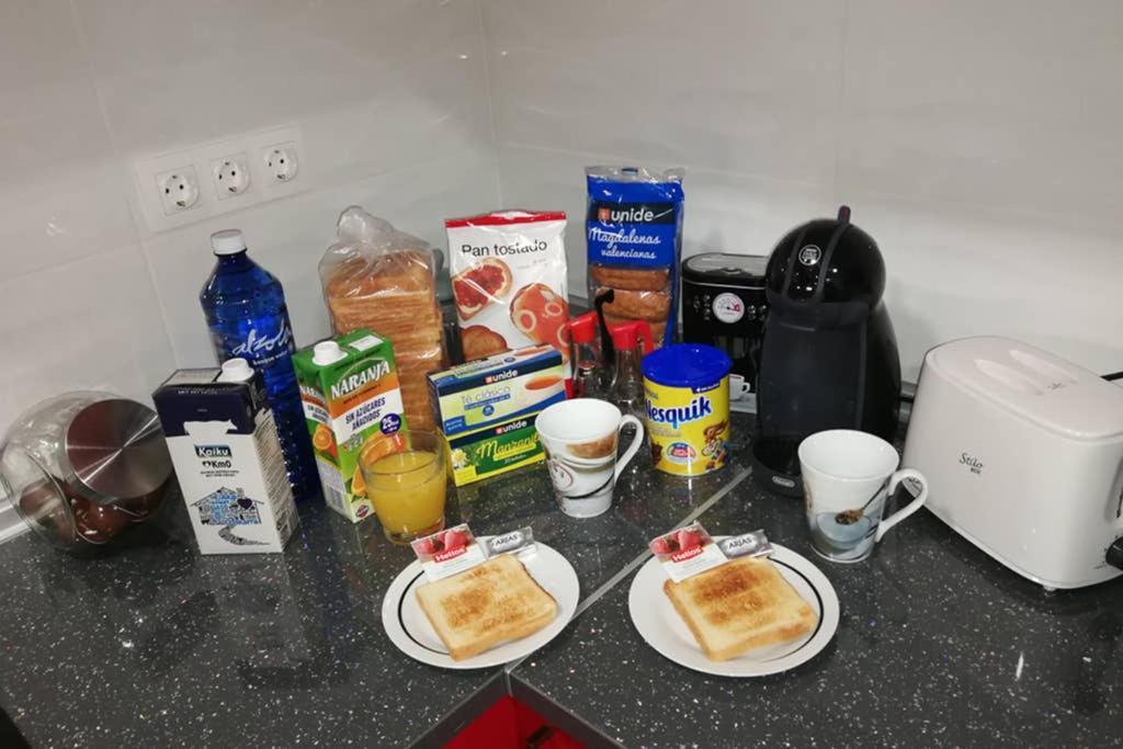 Apartamento Centrico , Wifi + Desayuno Logrono Bagian luar foto